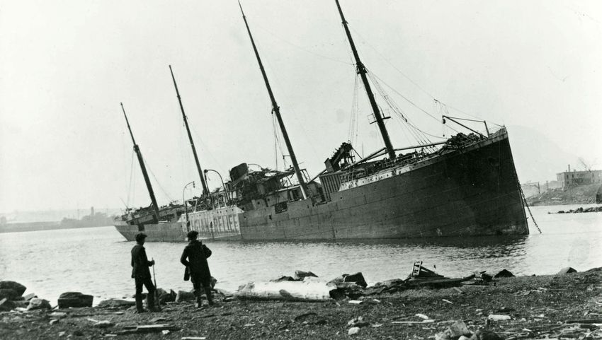 D/S IMO etter katastrofen. Foto; Nova Scotia Archives and records management/MMA