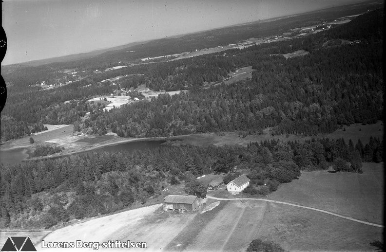 223-002-19530000-001 - Øvre Gjermundrød .jpg