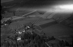 227.001.  - Skjelland Nedre gnr. 27, bnr. 1 Oppistua 1953 046