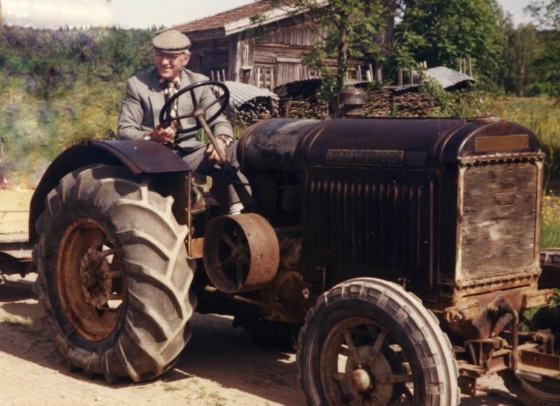 Fil:038.001Kjell på Deeringen.jpg