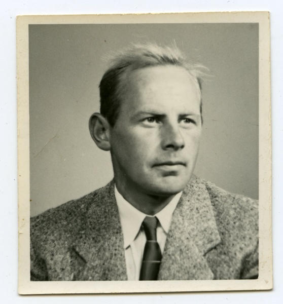 Fil:068 005Einar Jacobsen011.jpg